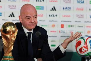 MS fotbal | Novináři grilovali Infantina. Klídek a pohoda, překvapil šéf FIFA a vytočil fanoušky - Sport.cz